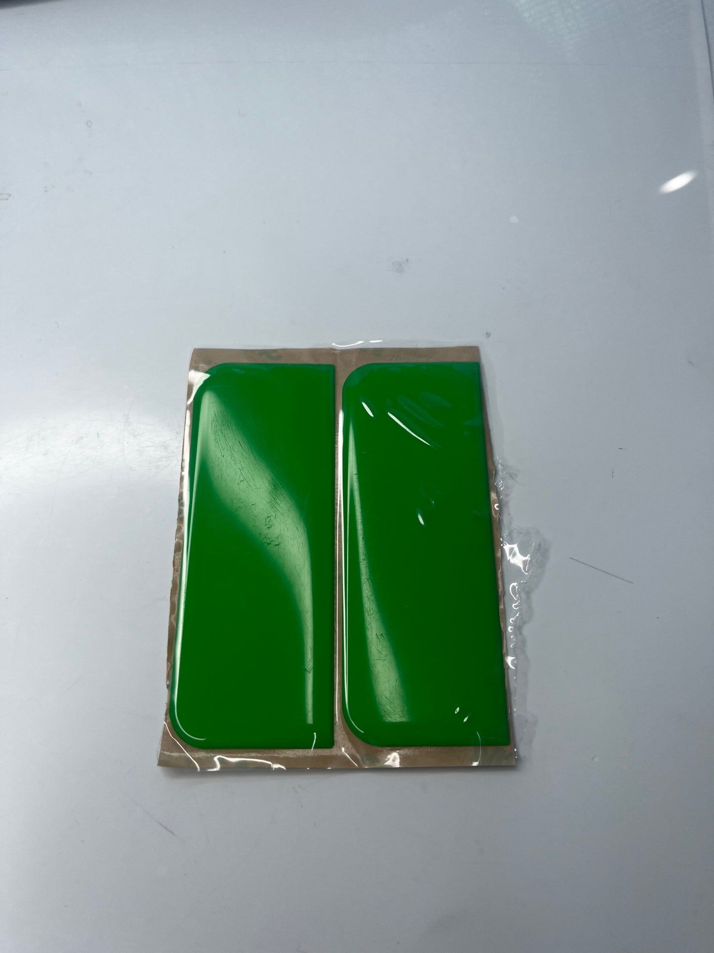 Gel Side Badges & Flags Set x2